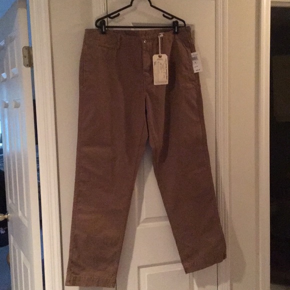 Lucky Brand Standard Issue Chino - Picture 1 of 1